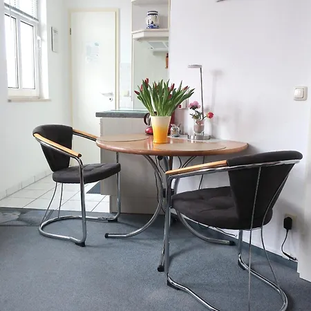 In Warnemuende Apartment *